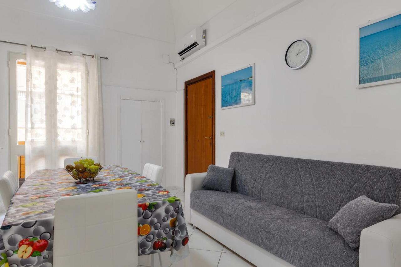 Dimora Del Delfino Curioso Appartement Lecce Buitenkant foto